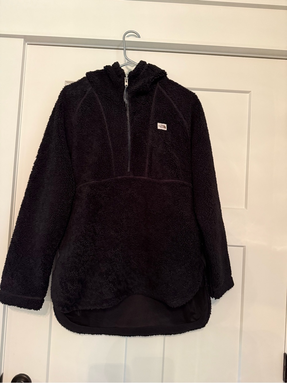 The North Face  Black Sherpa Half-Zip Hoodie Size M
